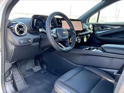 New 2026 Chevrolet Blazer EV LT image 8