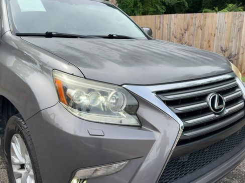 Used 2014 Lexus GX 460 w/ Premium Package AWD/4WD image 28