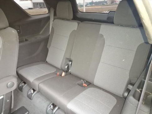 Certified 2023 Chevrolet Traverse LT image 31