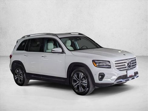 Certified 2025 Mercedes-Benz GLB 250 image 6