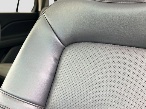 New 2026 Lincoln Aviator AWD image 22