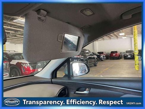 Used 2020 Hyundai Santa Fe Limited AWD/4WD image 34