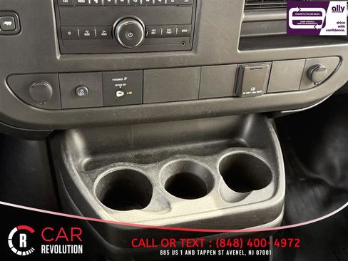 Used 2018 Chevrolet Express 3500 LS image 18