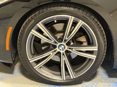 Used 2024 BMW 430i Convertible w/ Premium Package RWD image 31