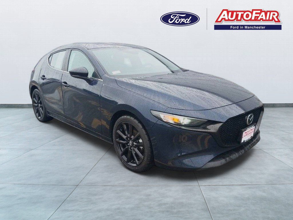 Used 2024 MAZDA MAZDA3 s FWD image 1