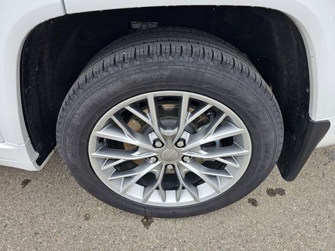 Used 2023 Jeep Grand Cherokee L Summit w/ Advanced Protech Group IV image 13