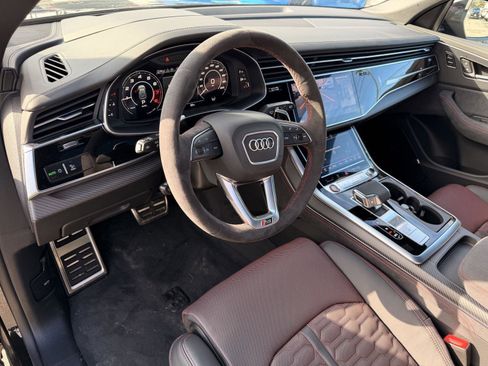 New 2025 Audi RS Q8 performance image 13
