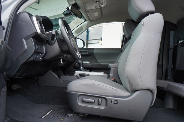 Used 2021 Toyota Tacoma SR5 RWD image 30