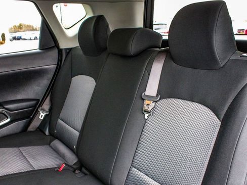 Used 2023 Kia Soul LX w/ LX Technology Package image 32