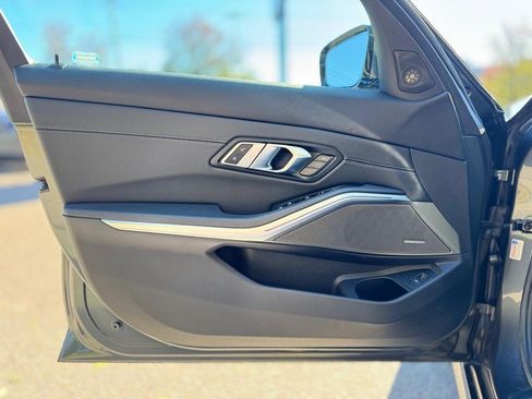 Used 2021 BMW 330i xDrive Sedan w/ Premium Package image 12