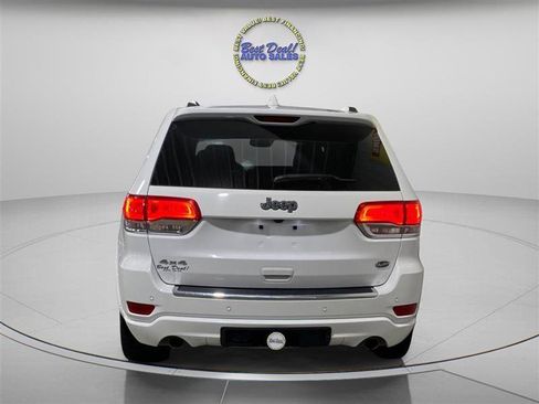Used 2019 Jeep Grand Cherokee Overland AWD/4WD image 4