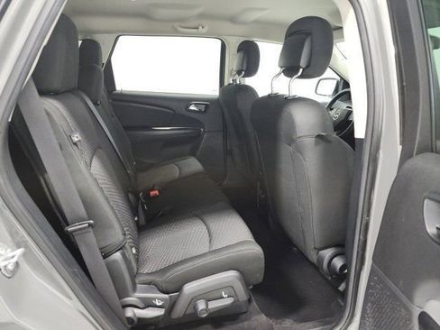 Used 2020 Dodge Journey SE FWD image 13