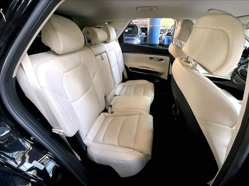 Used 2022 Genesis GV70 2.5T image 20