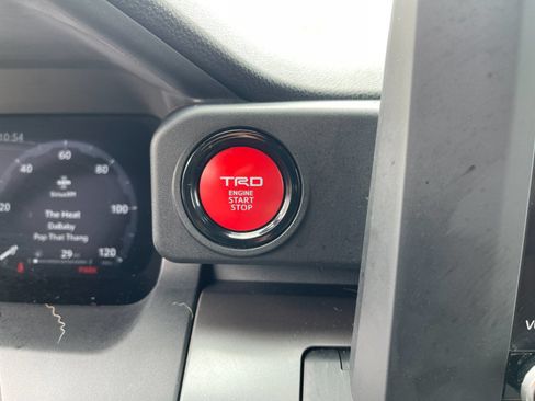 Used 2024 Toyota Tacoma TRD Sport AWD/4WD image 23