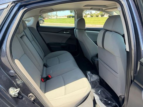 Used 2019 Honda Civic EX image 13