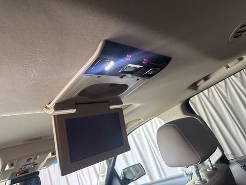 Used 2017 Chevrolet Tahoe Premier image 19