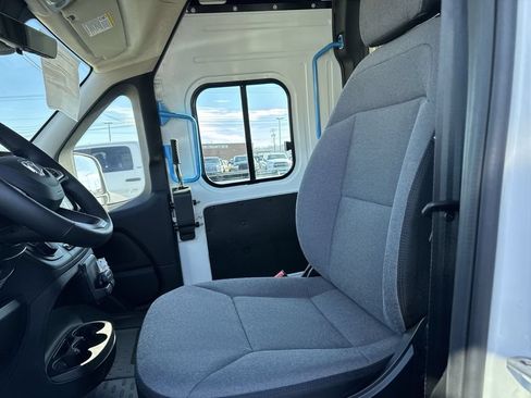New 2024 RAM ProMaster 3500 w/ Delivery Van Package FWD image 17