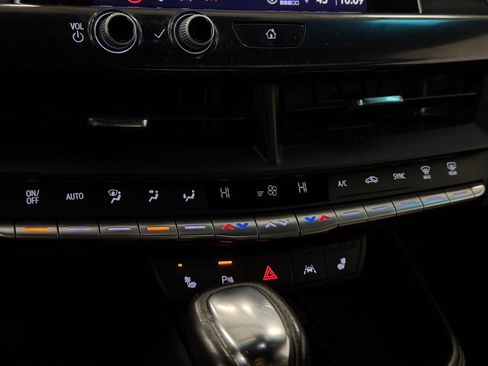 Used 2022 Cadillac CT4 Luxury w/ Sun And Sound Package image 22