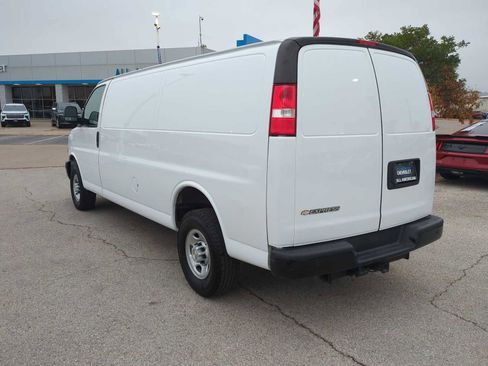 Used 2022 Chevrolet Express 2500 Extended w/ Driver Convenience Package image 6