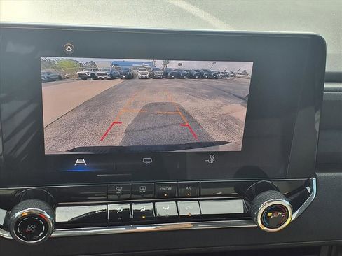 Certified 2024 Chevrolet Colorado Trail Boss w/ Advanced Trailering Package image 4