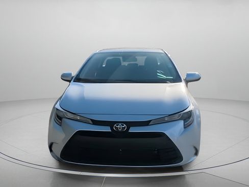 Used 2024 Toyota Corolla LE image 5