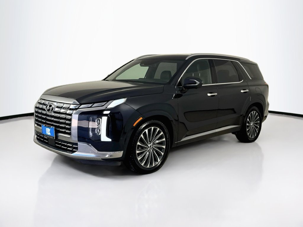 Used 2023 Hyundai Palisade Calligraphy w/ Cargo Package FWD image 3