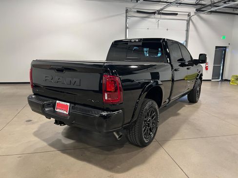 Used 2025 RAM 2500 Limited AWD/4WD image 3