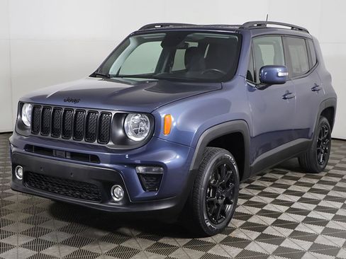 Used 2020 Jeep Renegade Altitude AWD/4WD image 5