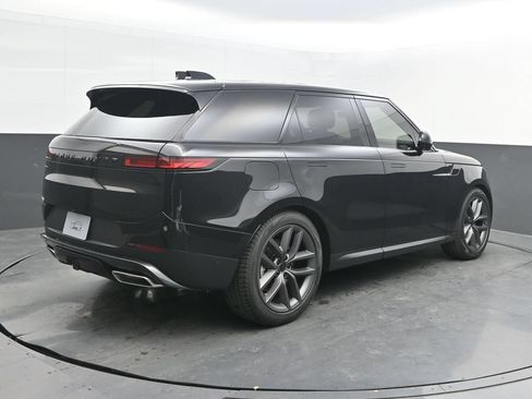 New 2026 Land Rover Range Rover Sport SE AWD/4WD image 7