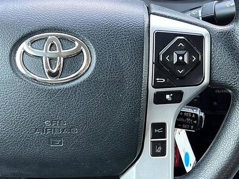 Used 2019 Toyota Tundra SR5 w/ SR5 Upgrade Package AWD/4WD image 22