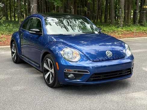 Used 2013 Volkswagen Beetle R-Line FWD image 1