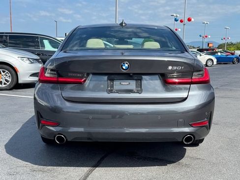 Used 2020 BMW 330i Sedan w/ Premium Package RWD image 4