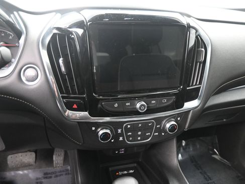 Certified 2023 Chevrolet Traverse Premier w/ Redline Edition image 16