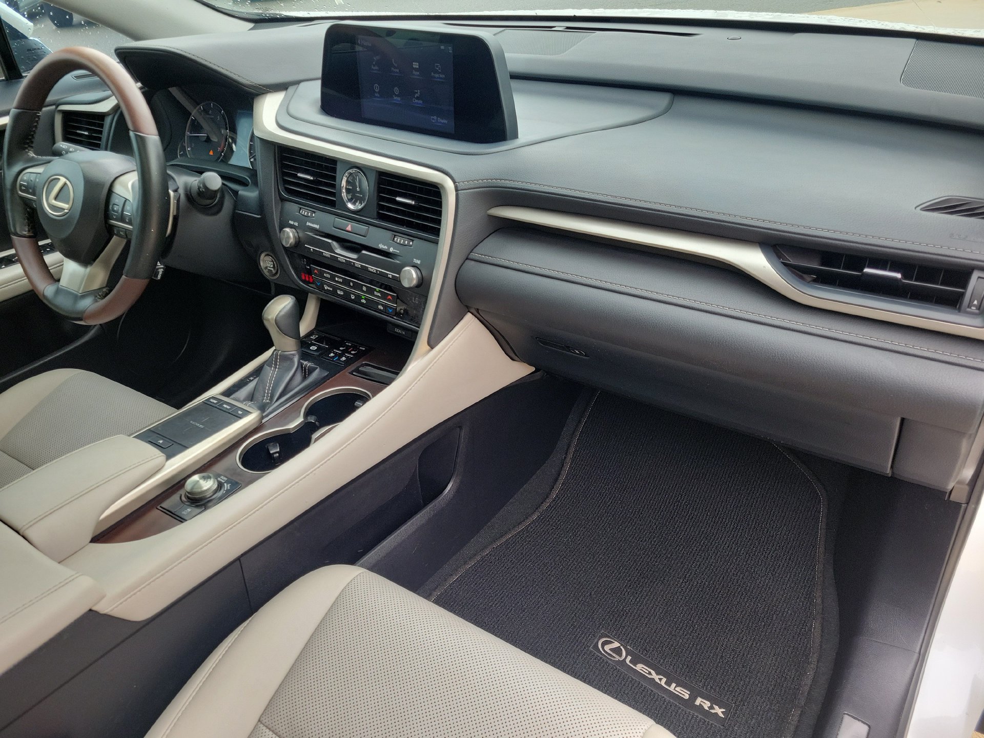 Used 2021 Lexus RX 350 FWD w/ Premium Package image 3