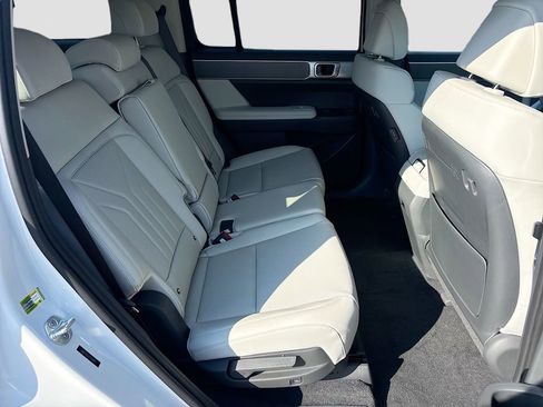 New 2026 Hyundai Santa Fe SEL image 28