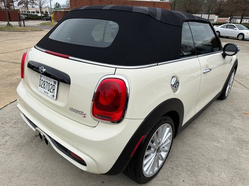 Used 2016 MINI Cooper S image 5