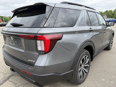 New 2026 Ford Explorer ST-Line AWD/4WD image 2