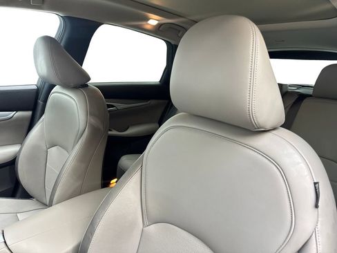 Used 2023 INFINITI QX50 Luxe FWD image 27