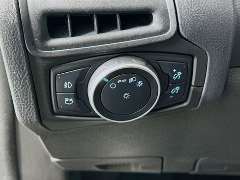 Used 2016 Ford Focus SE w/ Equipment Group 201A image 16