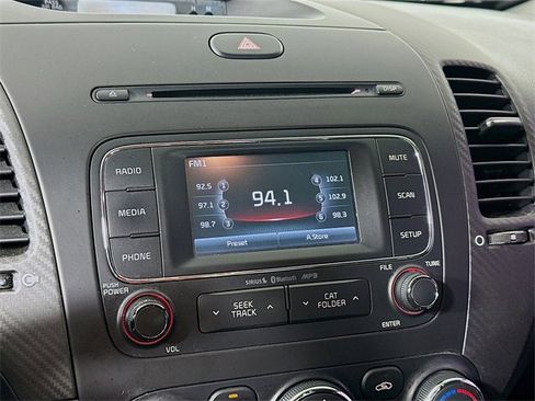 Used 2016 Kia Forte Koup EX image 14