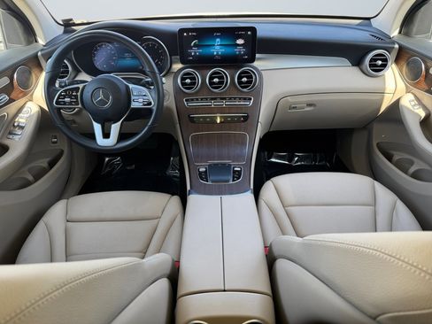 Used 2022 Mercedes-Benz GLC 300 4MATIC image 10