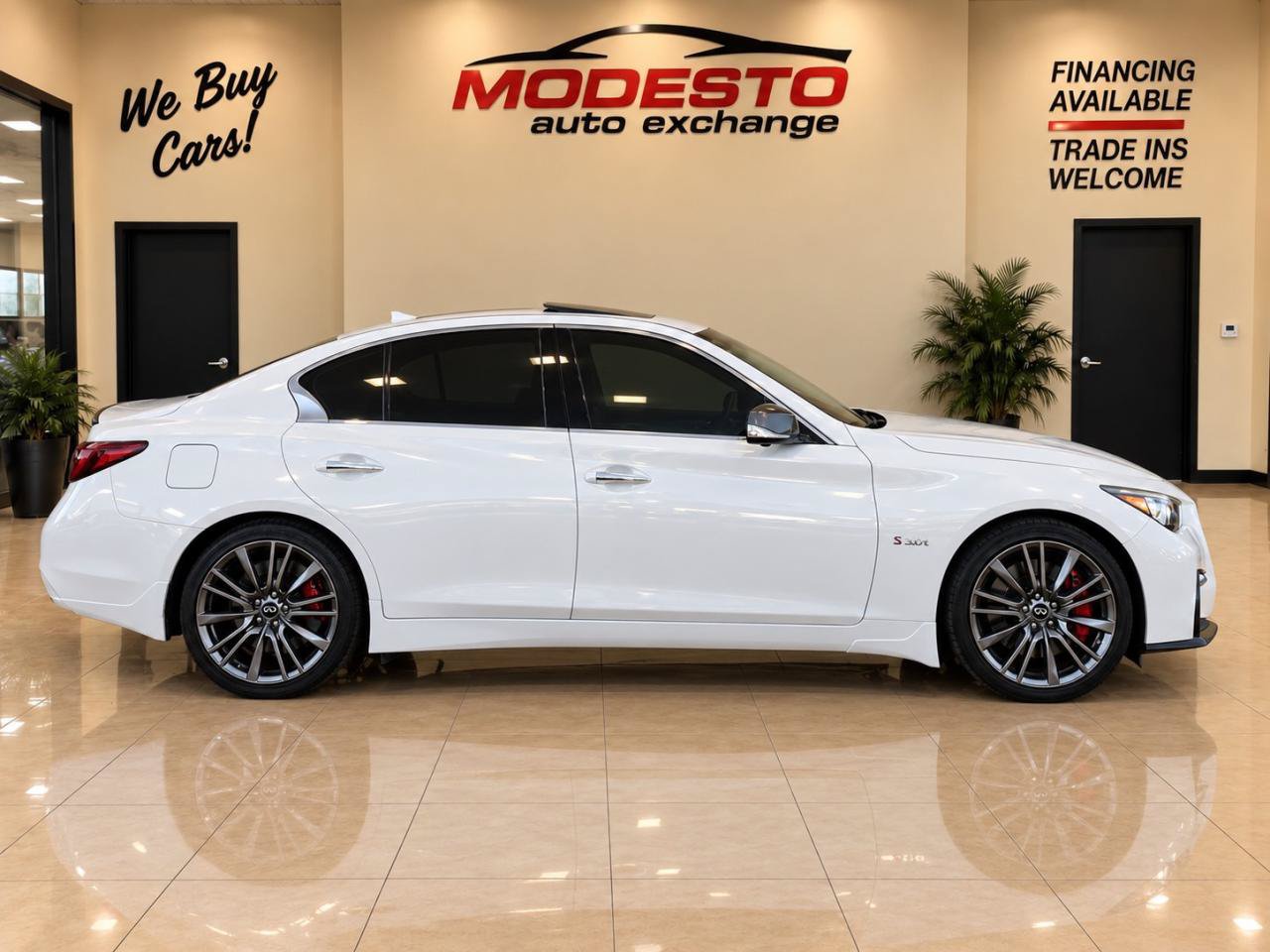 Used 2018 INFINITI Q50 Red Sport 400 w/ Sensory Package (Sport) RWD image 2