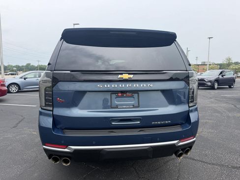 Used 2025 Chevrolet Suburban Premier w/ Sun And Tow Package AWD/4WD image 6