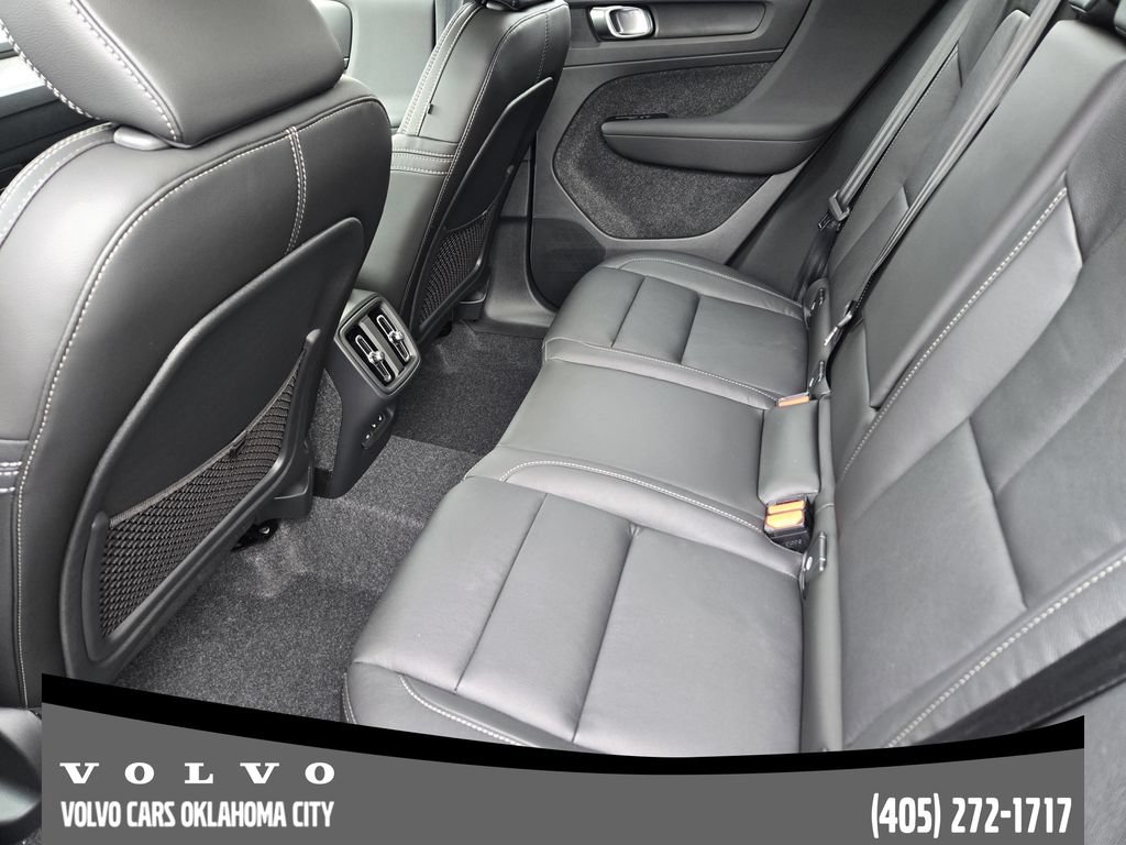 Used 2026 Volvo XC40 B5 Plus w/ Protection Package Premier AWD/4WD image 29