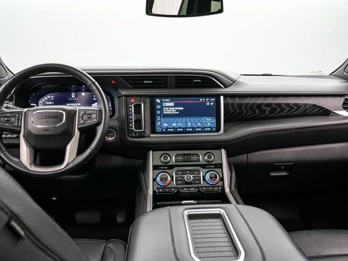 Used 2023 GMC Yukon Denali image 15