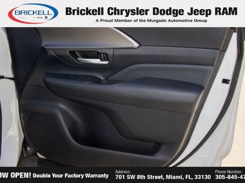 Used 2024 Toyota Grand Highlander XLE FWD image 12