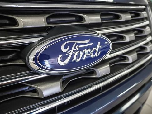 Used 2017 Ford Explorer FWD image 26