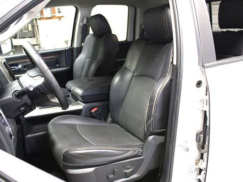 Used 2014 RAM 1500 Laramie w/ Convenience Group AWD/4WD image 27