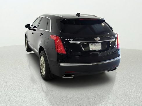 Used 2017 Cadillac XT5 FWD image 6