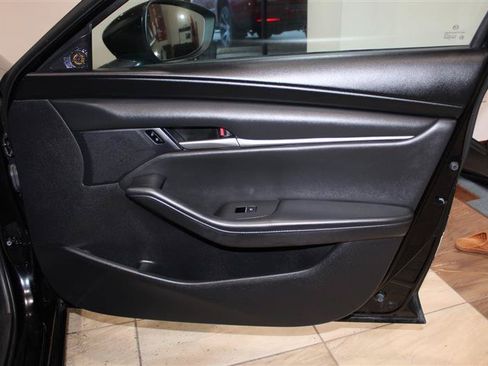 Used 2021 MAZDA MAZDA3 s FWD image 27
